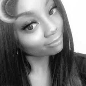 Meet your Posher, Latishia